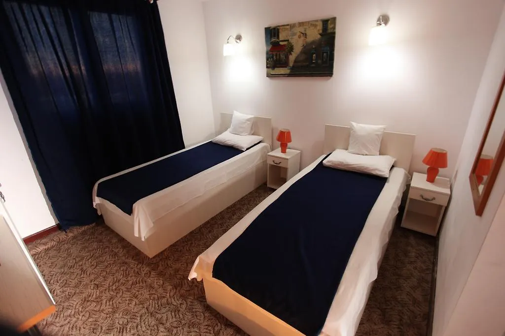 Bucharest West Motel 3*,  Румыния